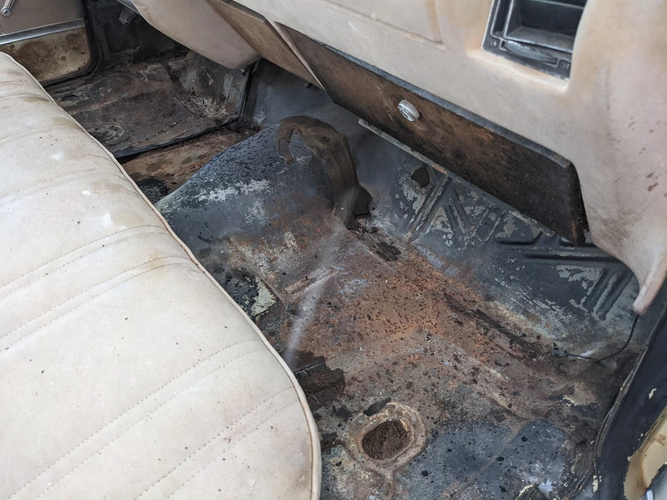 1970 Buick LeSabre - Image 18 of 31