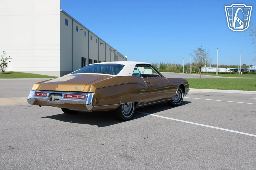1970 Buick Riviera 2nd Gen - Image 11 of 12