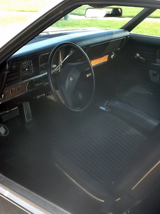 1970 Buick Riviera 2nd Gen - Image 3 of 4