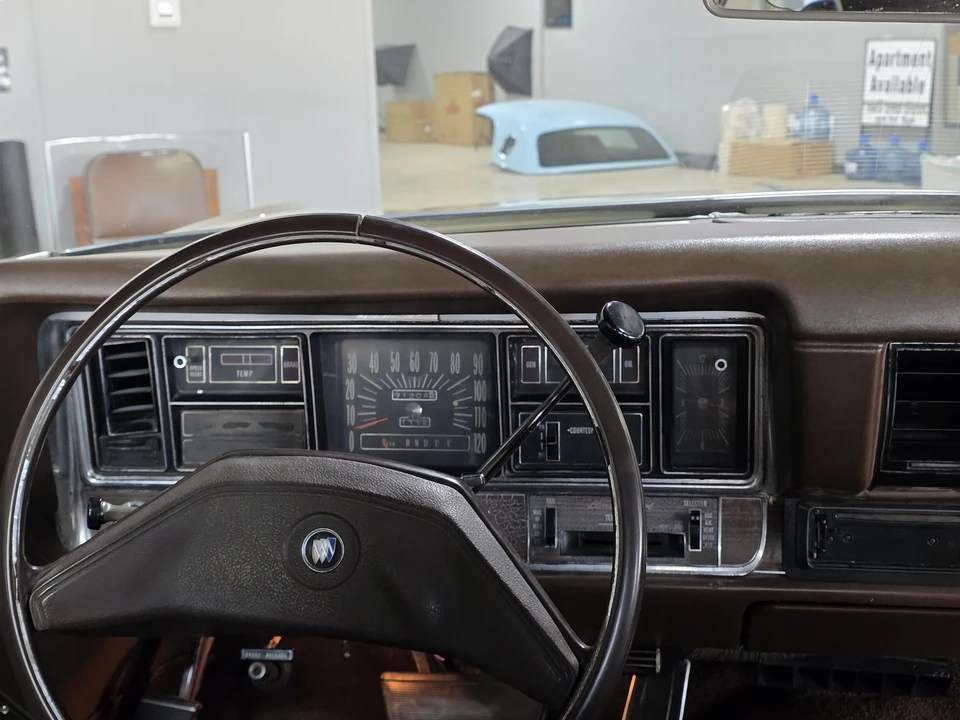 1970 Buick Riviera 2nd Gen - Image 22 of 31