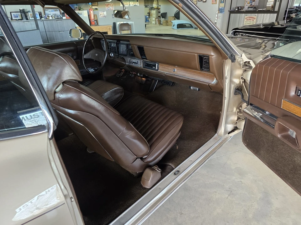1970 Buick Riviera 2nd Gen - Image 16 of 31