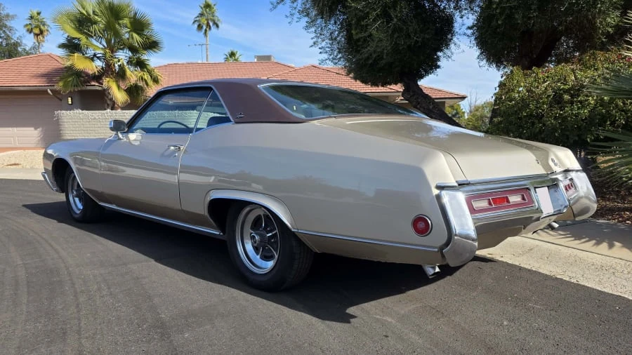 1970 Buick Riviera 2nd Gen - Image 2 of 7