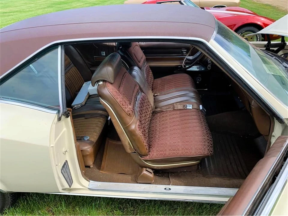 1970 Buick Riviera 2nd Gen - Image 11 of 17