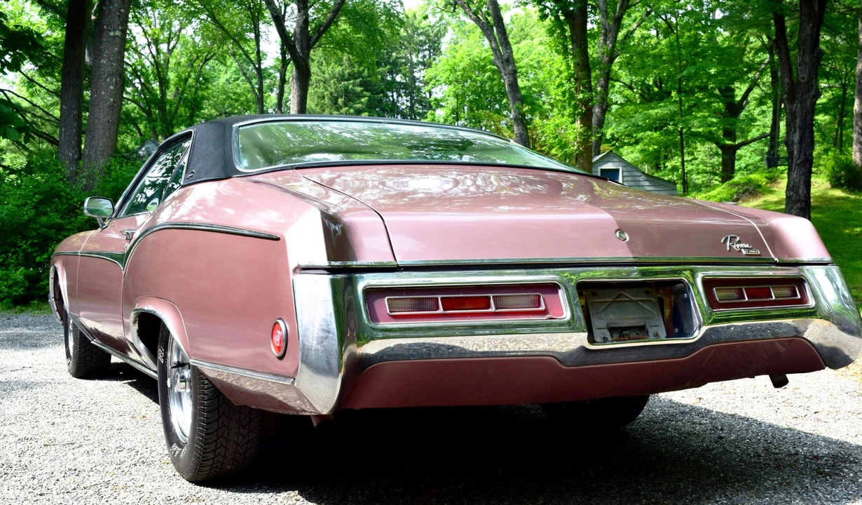 1970 Buick Riviera 2nd Gen - Image 14 of 31