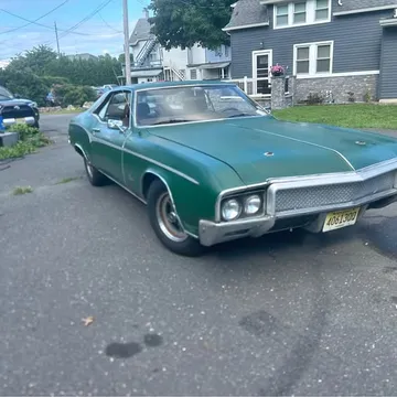 1970 Buick Riviera Coupe 2D