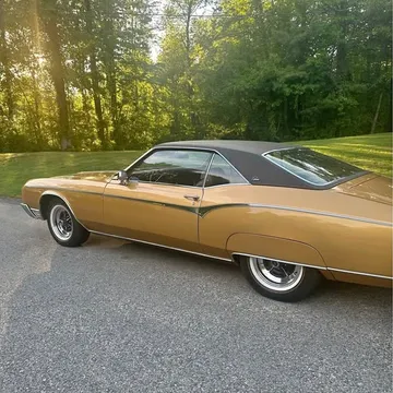 1970 Buick Riviera Coupe 2D