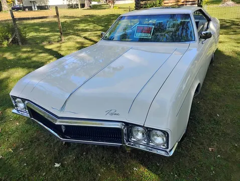 1970 Buick Riviera Coupe 2D