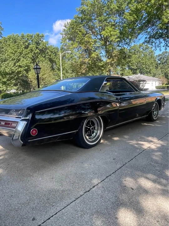 1970 Buick Riviera 2nd Gen - Image 2 of 15