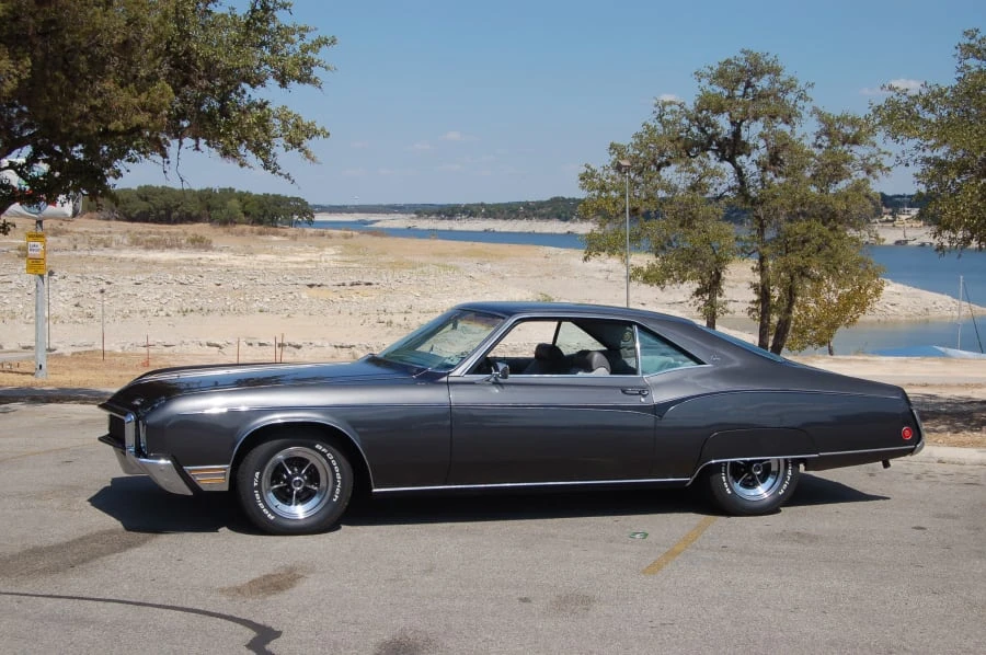 1970 Buick Riviera 2nd Gen - Image 2 of 8