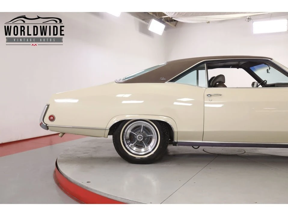 1970 Buick Riviera 2nd Gen - Image 9 of 20
