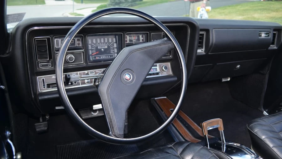 1970 Buick Wildcat - Image 6 of 12