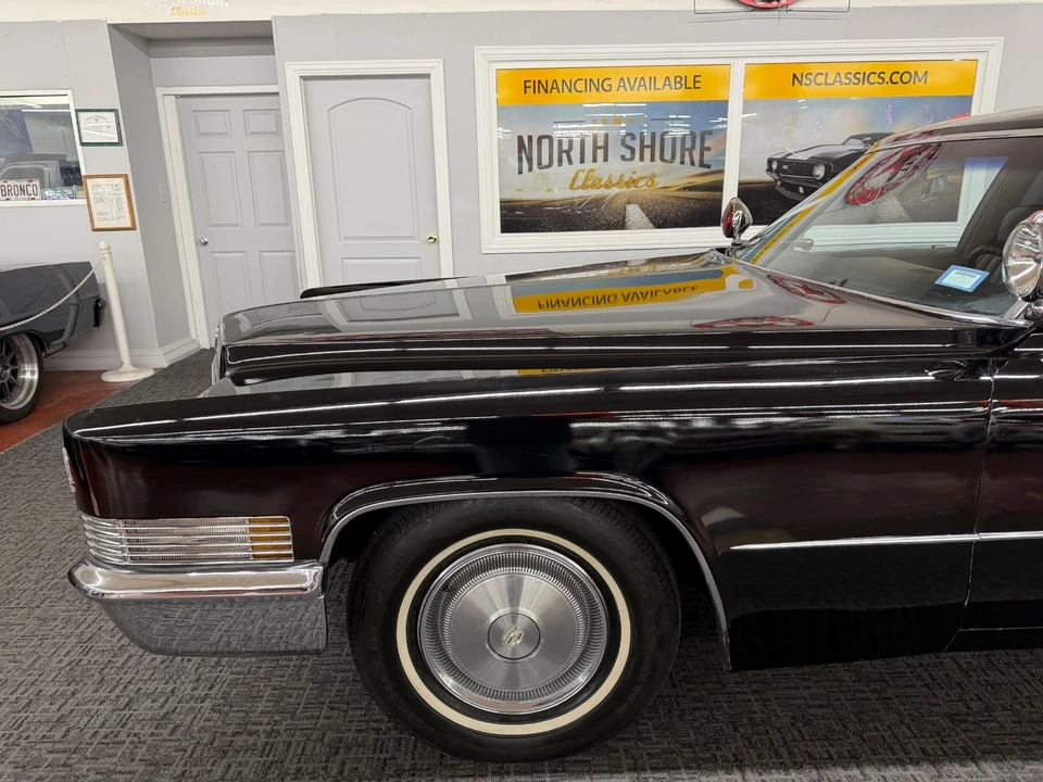 1970 Cadillac Series 70 & 75 - Image 9 of 21
