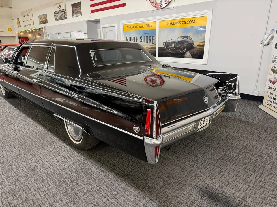 1970 Cadillac Series 70 & 75 - Image 13 of 21