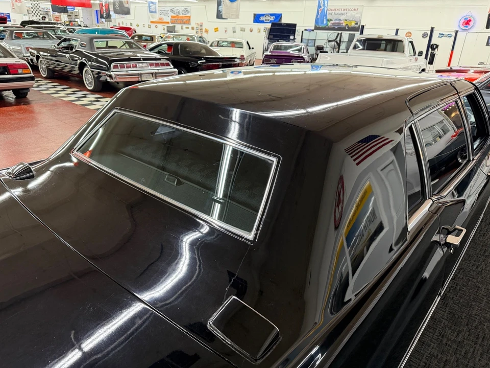 1970 Cadillac Series 70 & 75 - Image 17 of 21