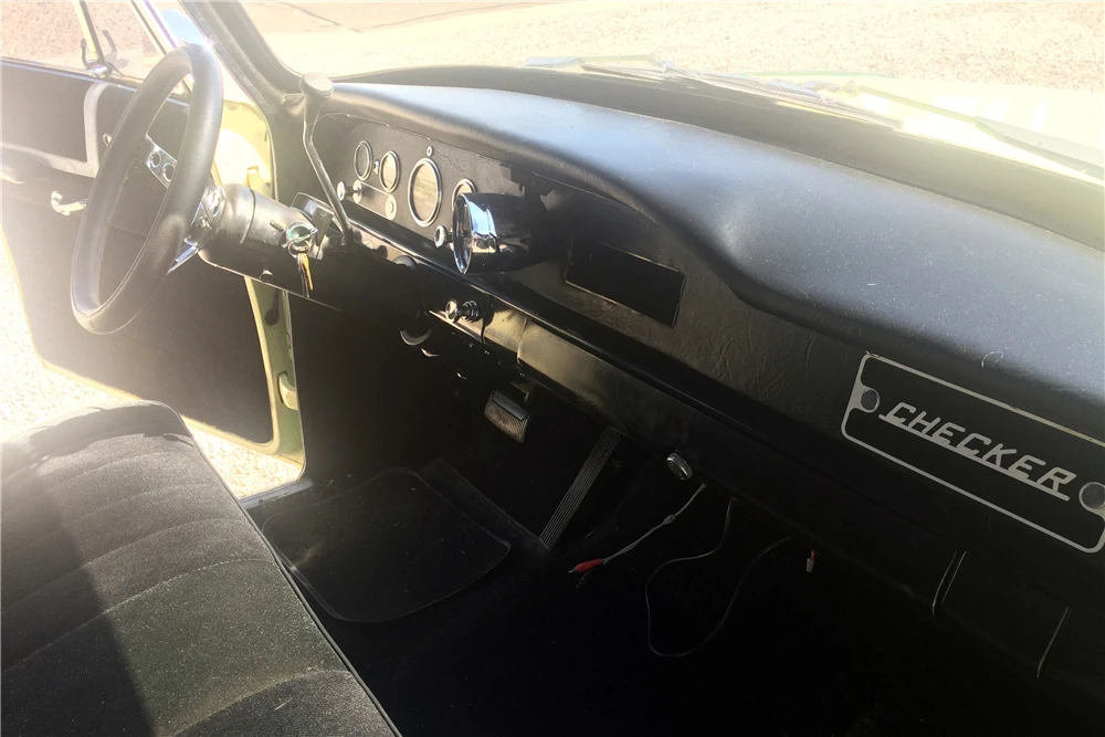 1970 Checker - Image 6 of 7