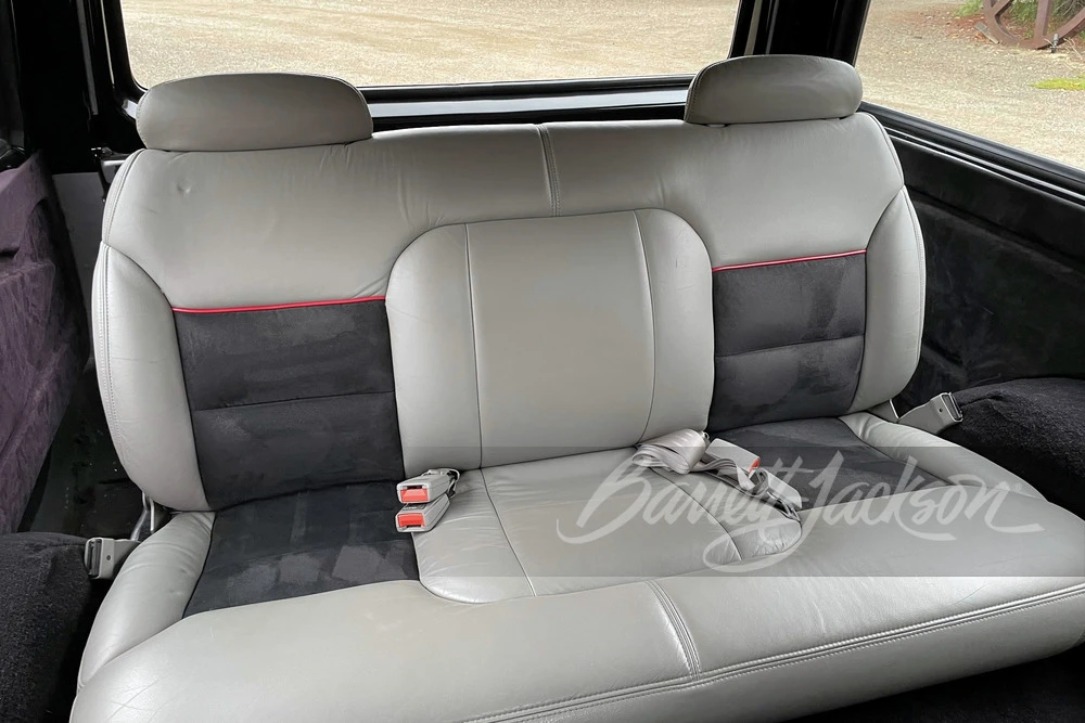 1970 Chevrolet Suburban 6th Gen - Image 7 of 13