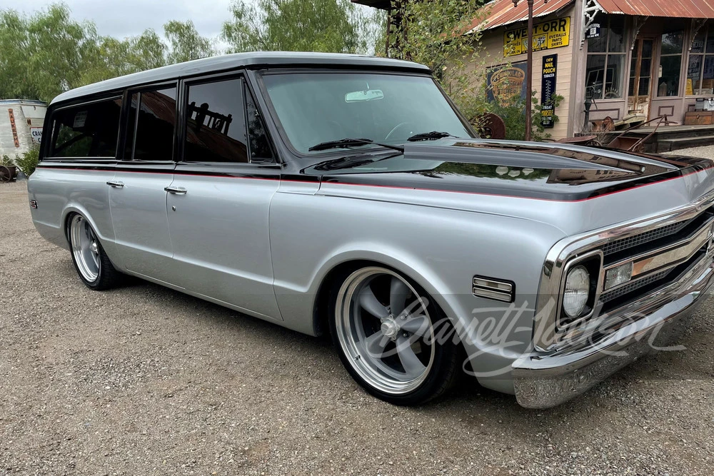 1970 Chevrolet Suburban 6th Gen - Image 13 of 13