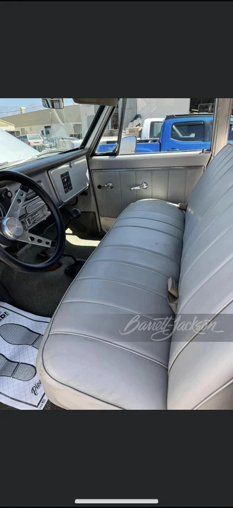 1970 Chevrolet Suburban 6th Gen - Image 5 of 6