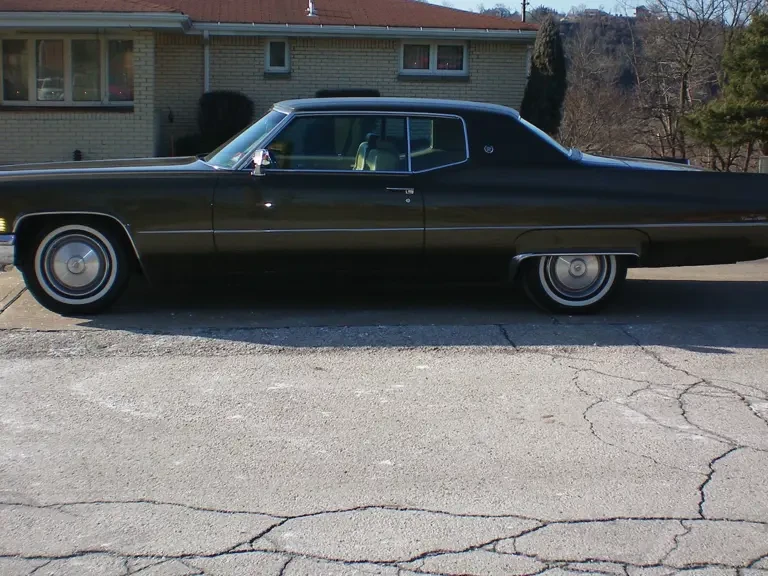 1970 Cadillac DeVille 3rd Gen - Image 2 of 2