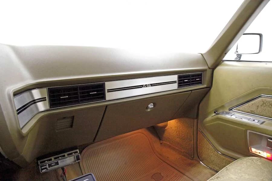 1970 Cadillac DeVille 3rd Gen - Image 27 of 31