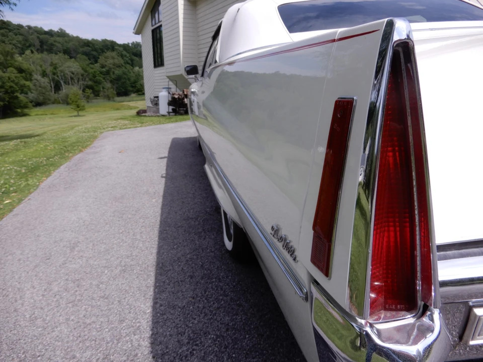 1970 Cadillac DeVille 3rd Gen - Image 11 of 31