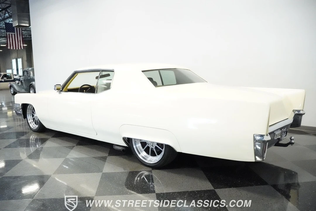 1970 Cadillac DeVille 3rd Gen - Image 12 of 21