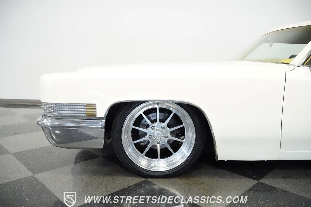 1970 Cadillac DeVille 3rd Gen - Image 17 of 21