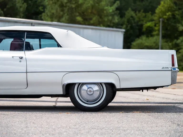 1970 Cadillac DeVille 3rd Gen - Image 15 of 31