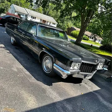 1970 Cadillac DeVille Sedan 4D