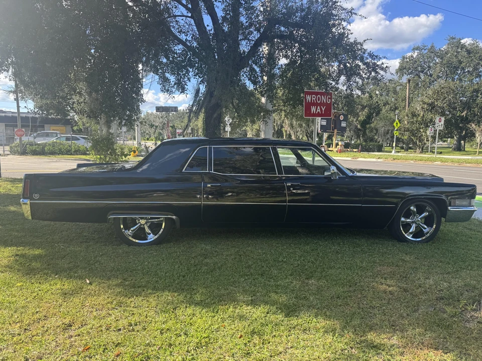 1970 Cadillac Series 70 & 75 - Image 7 of 31