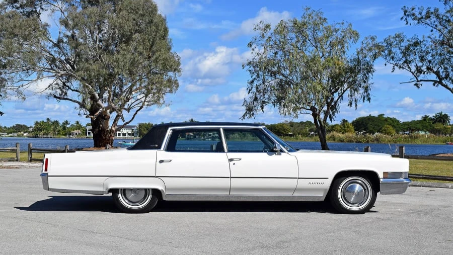 1970 Cadillac Fleetwood - Image 11 of 12