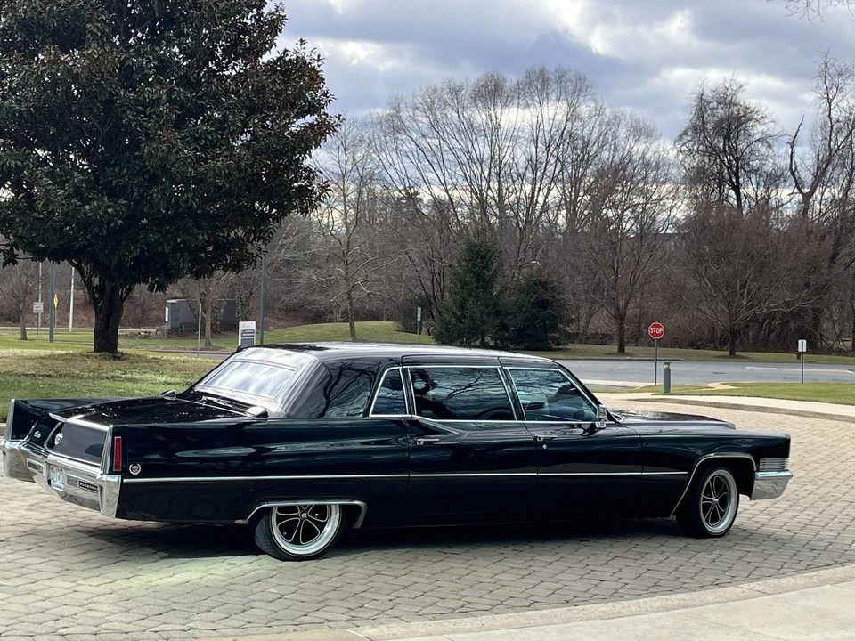 1970 Cadillac Series 70 & 75 - Image 12 of 31