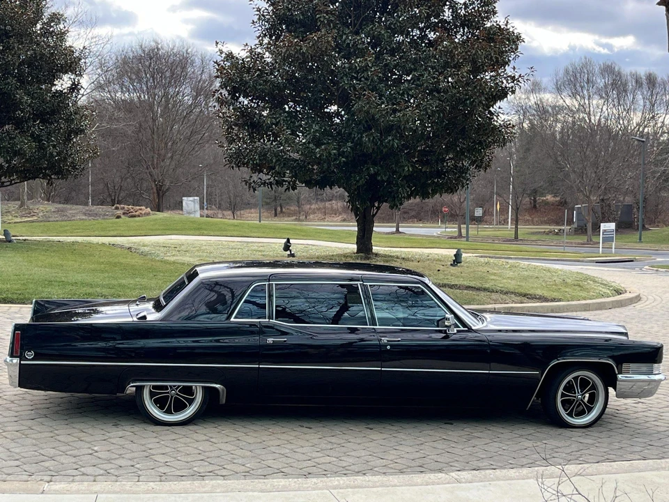 1970 Cadillac Series 70 & 75 - Image 11 of 31
