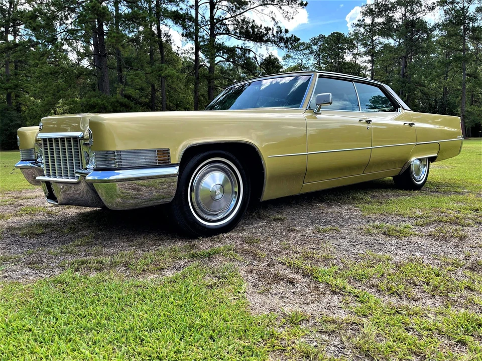 1970 Cadillac DeVille 3rd Gen - Image 2 of 31