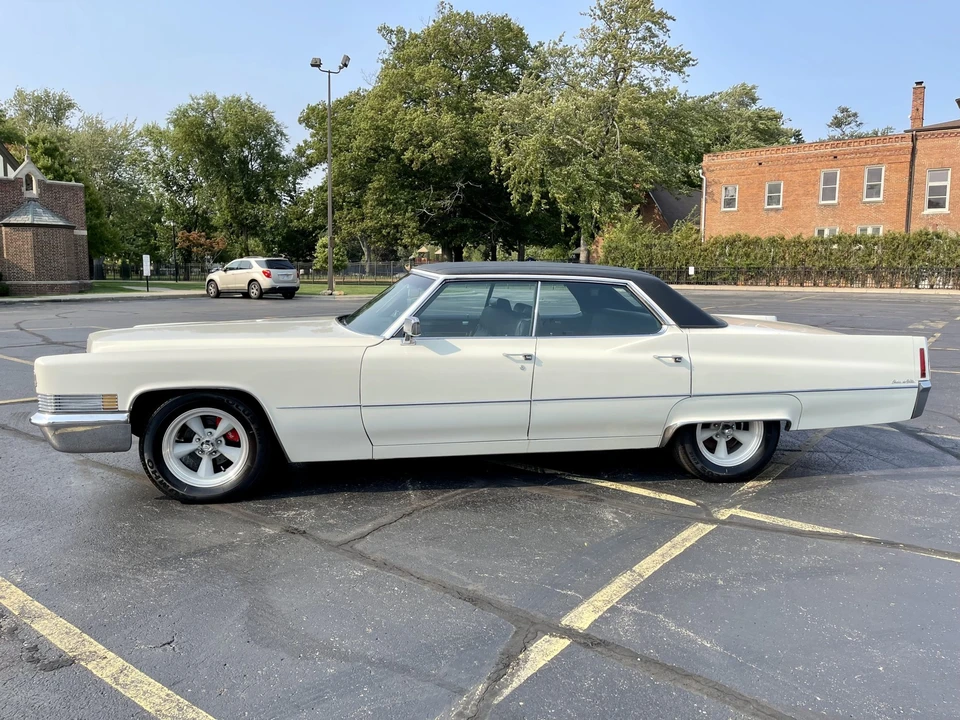 1970 Cadillac DeVille 3rd Gen - Image 5 of 31