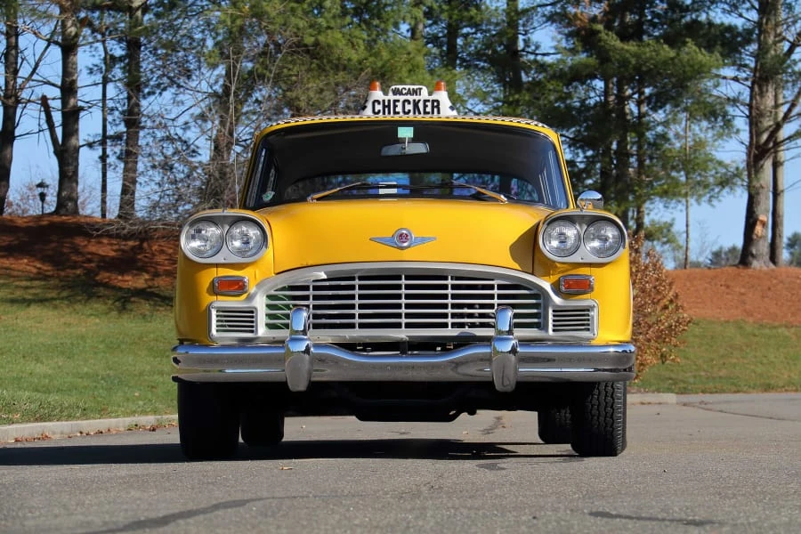 1970 Checker - Image 4 of 31