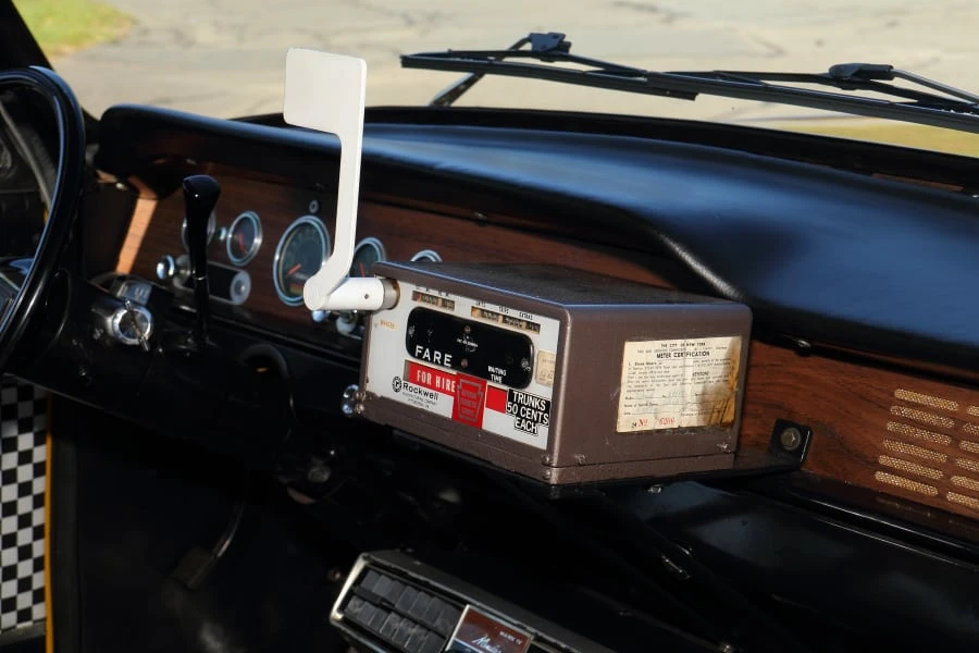 1970 Checker - Image 21 of 31