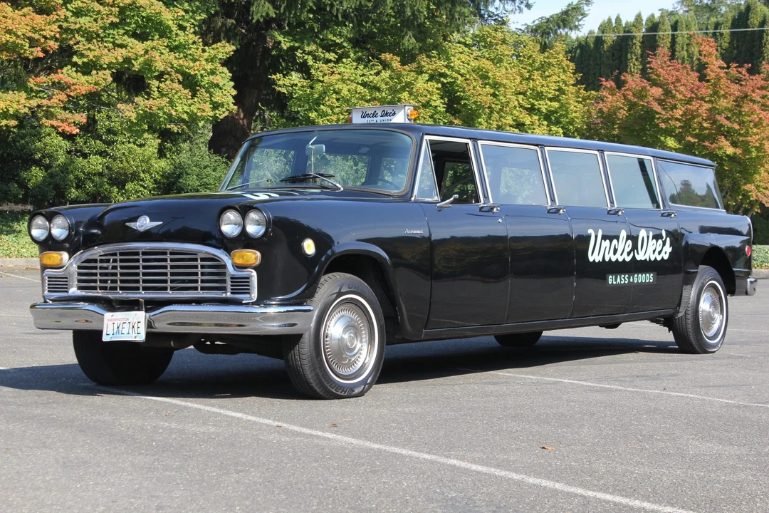 1970 Checker - Image 2 of 31
