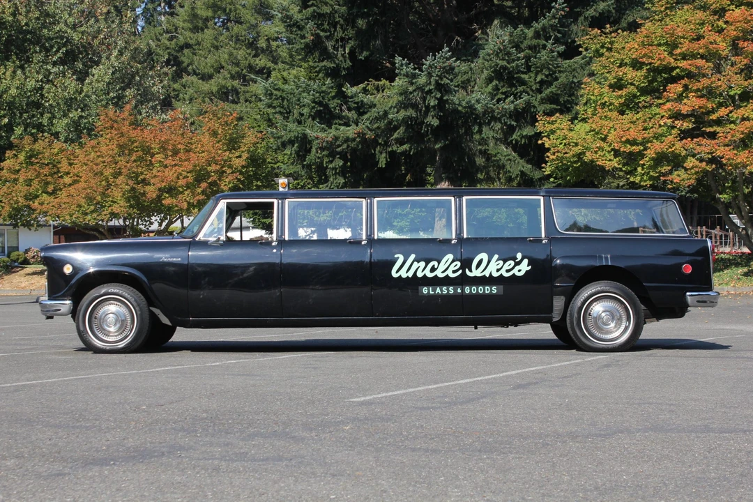1970 Checker - Image 9 of 31