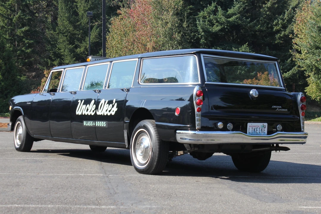 1970 Checker - Image 8 of 31