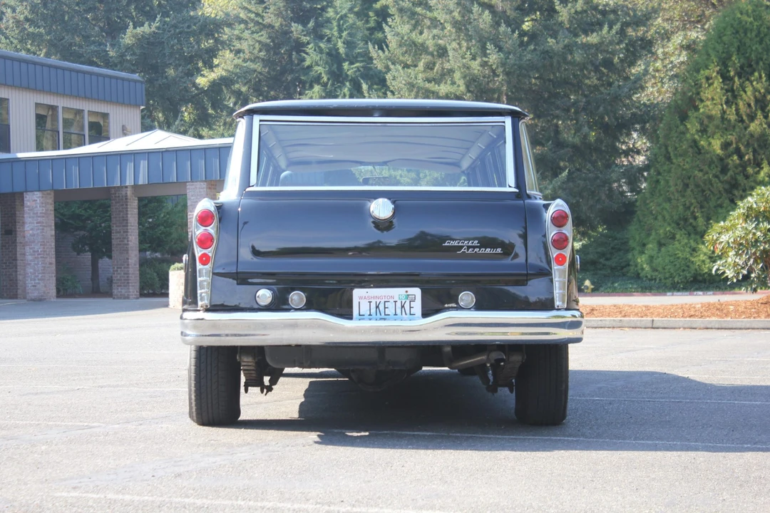 1970 Checker - Image 7 of 31