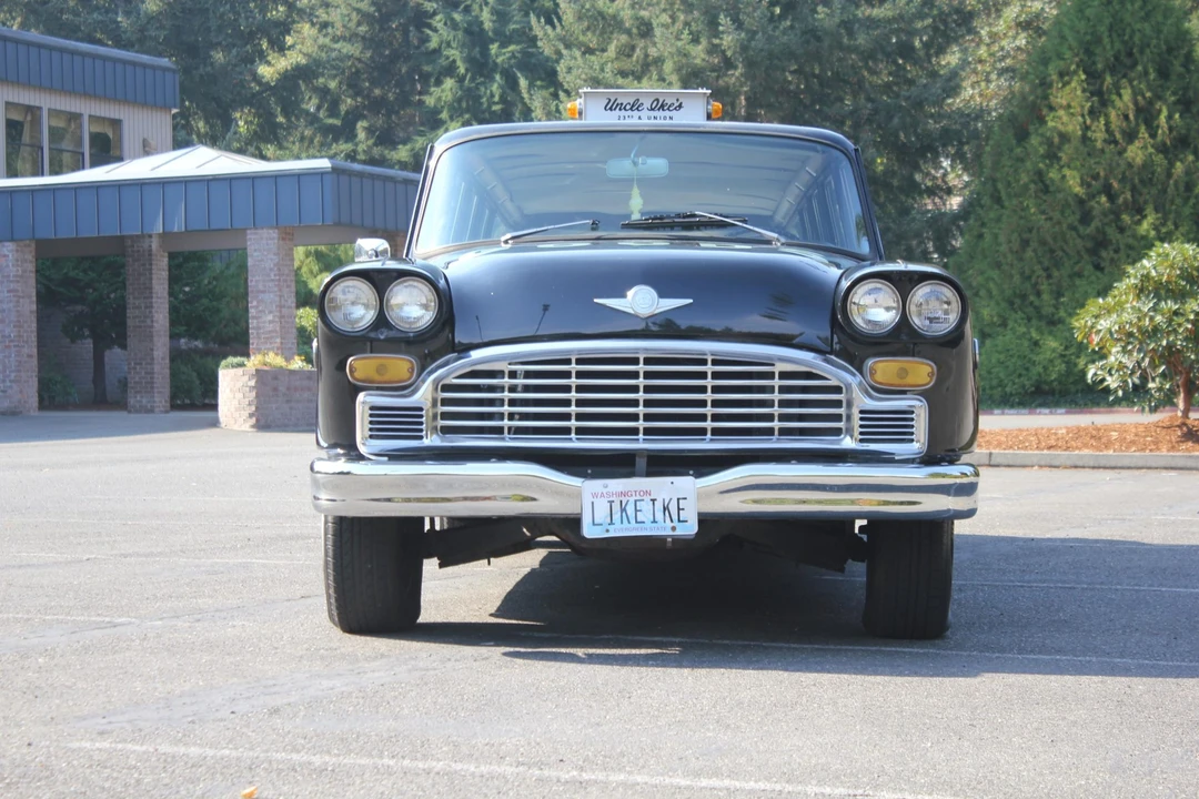1970 Checker - Image 3 of 31