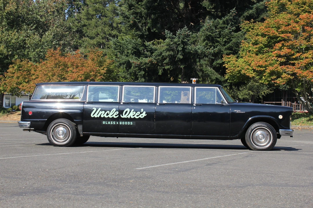 1970 Checker - Image 5 of 31