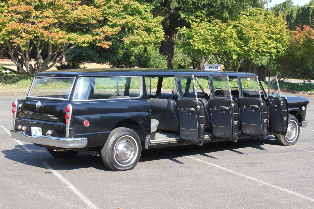 1970 Checker - Image 21 of 31
