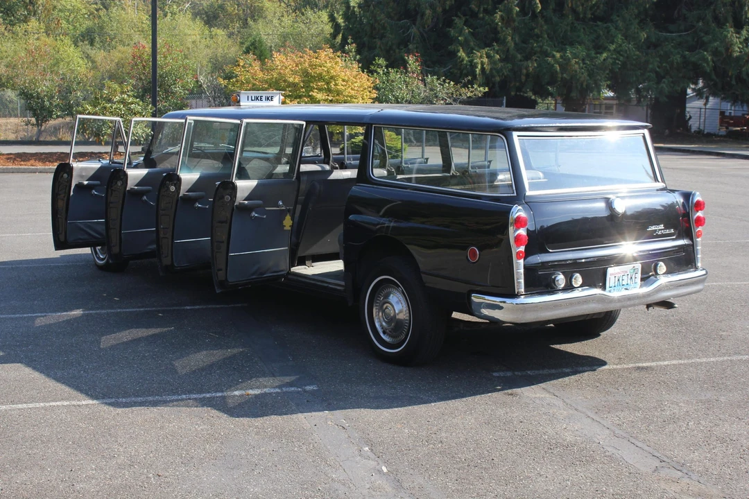 1970 Checker - Image 22 of 31
