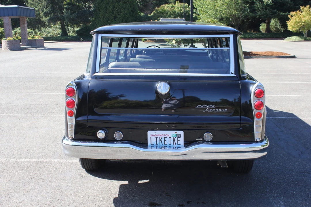 1970 Checker - Image 15 of 31