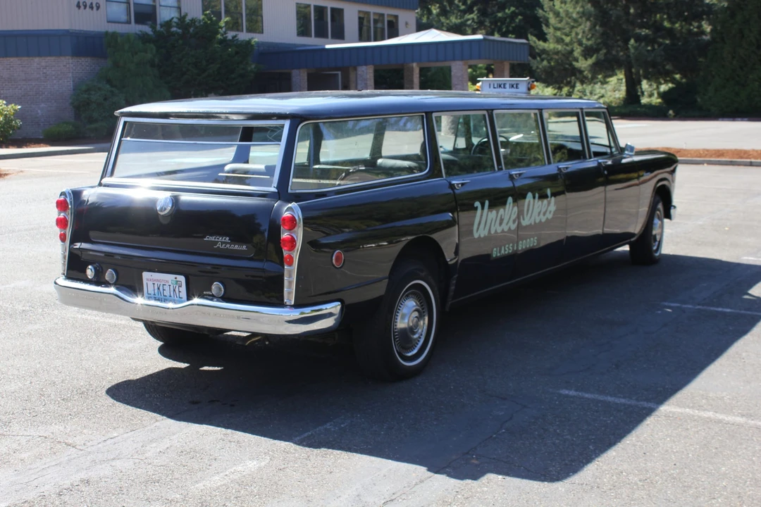1970 Checker - Image 14 of 31
