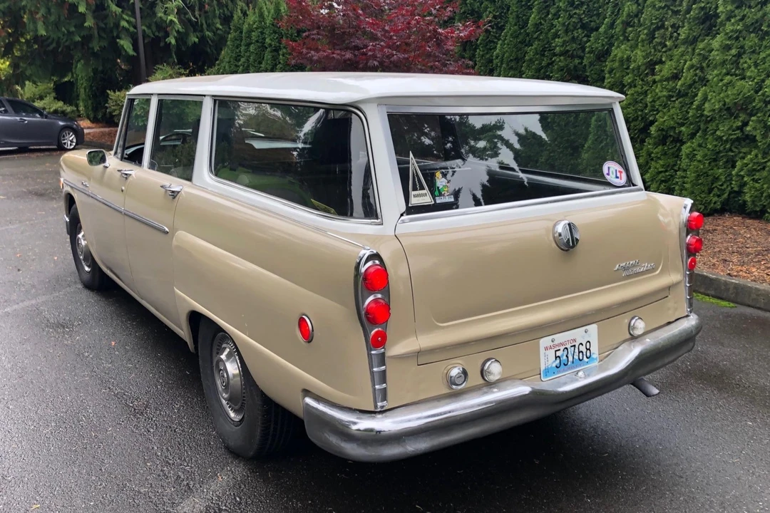 1970 Checker - Image 7 of 31