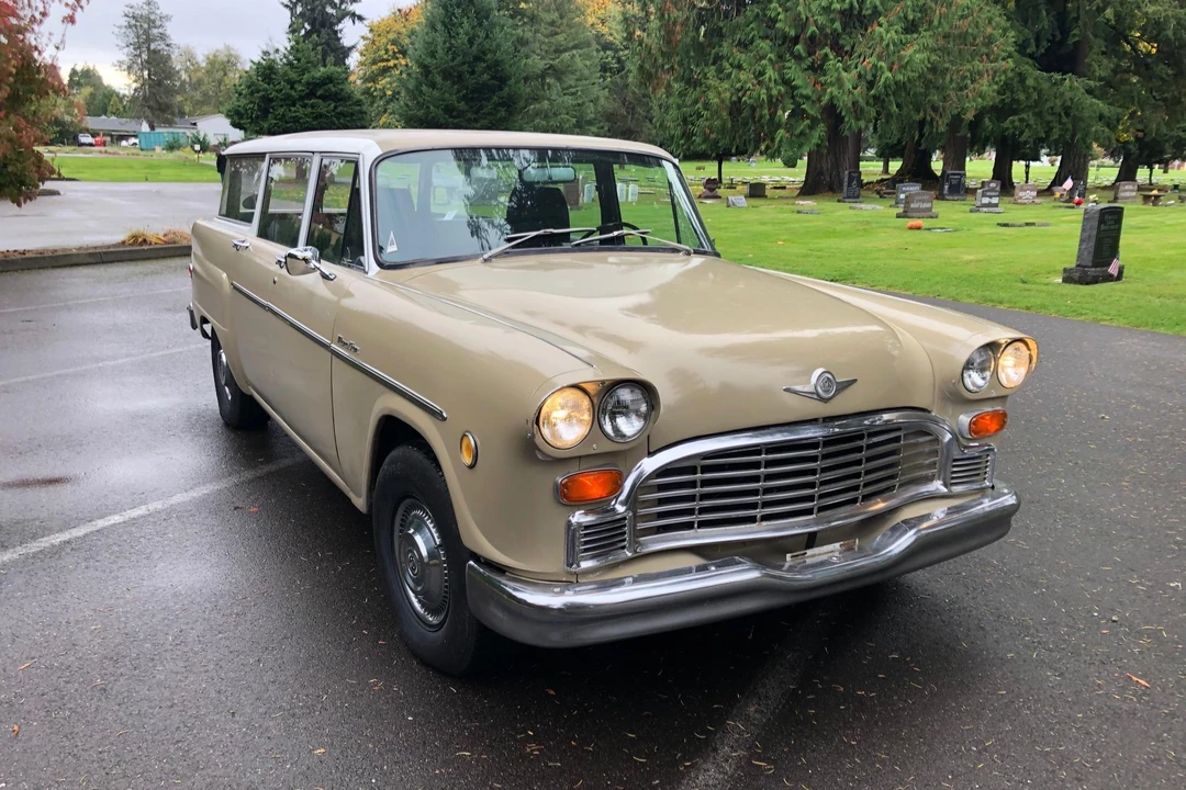 1970 Checker - Image 10 of 31
