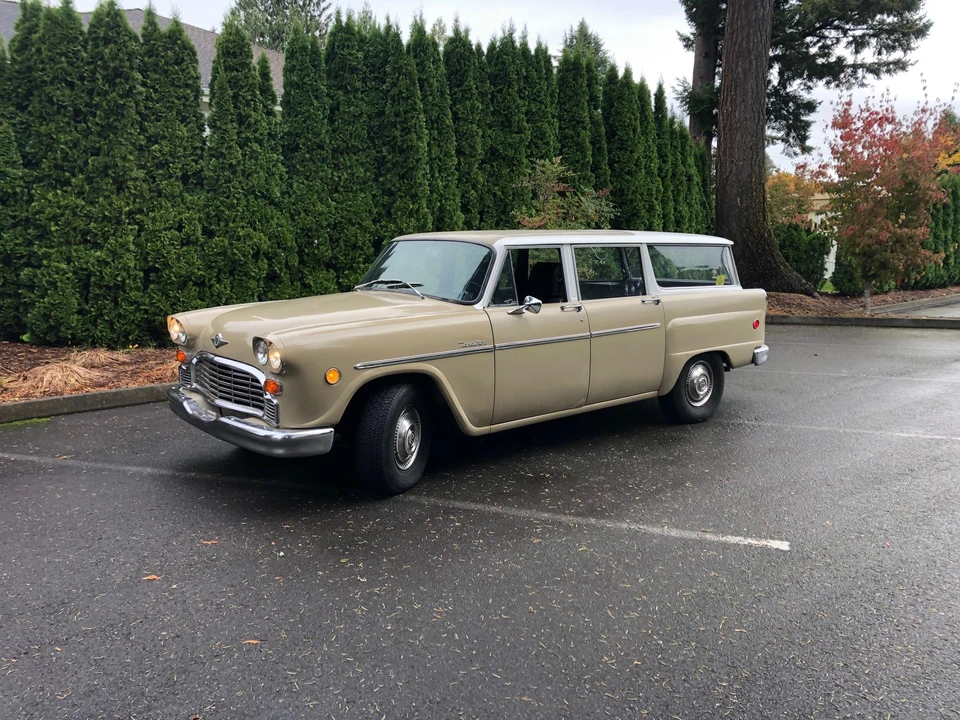 1970 Checker - Image 4 of 31